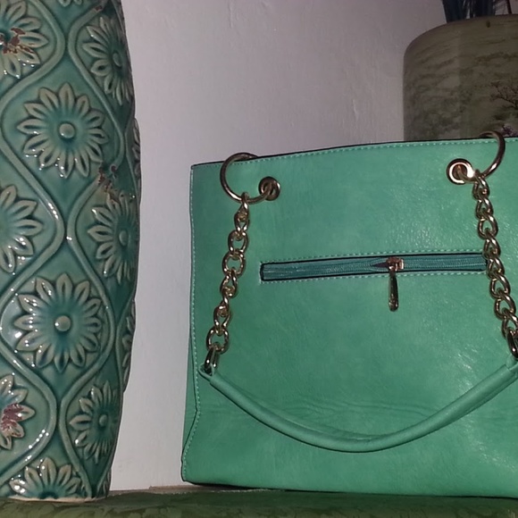 Mint Shoulder Bag with gold-tone accents - Picture 2 of 3